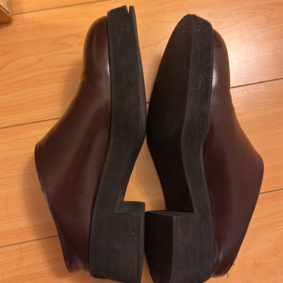 Brown clogs from Lisa says gah - Picture 2 of 3